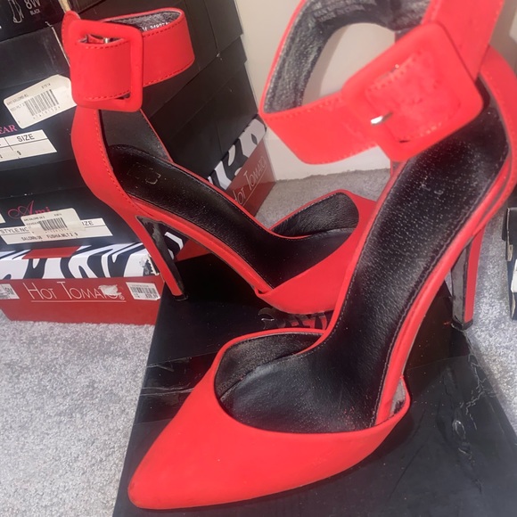 Red Heels - Picture 3 of 5